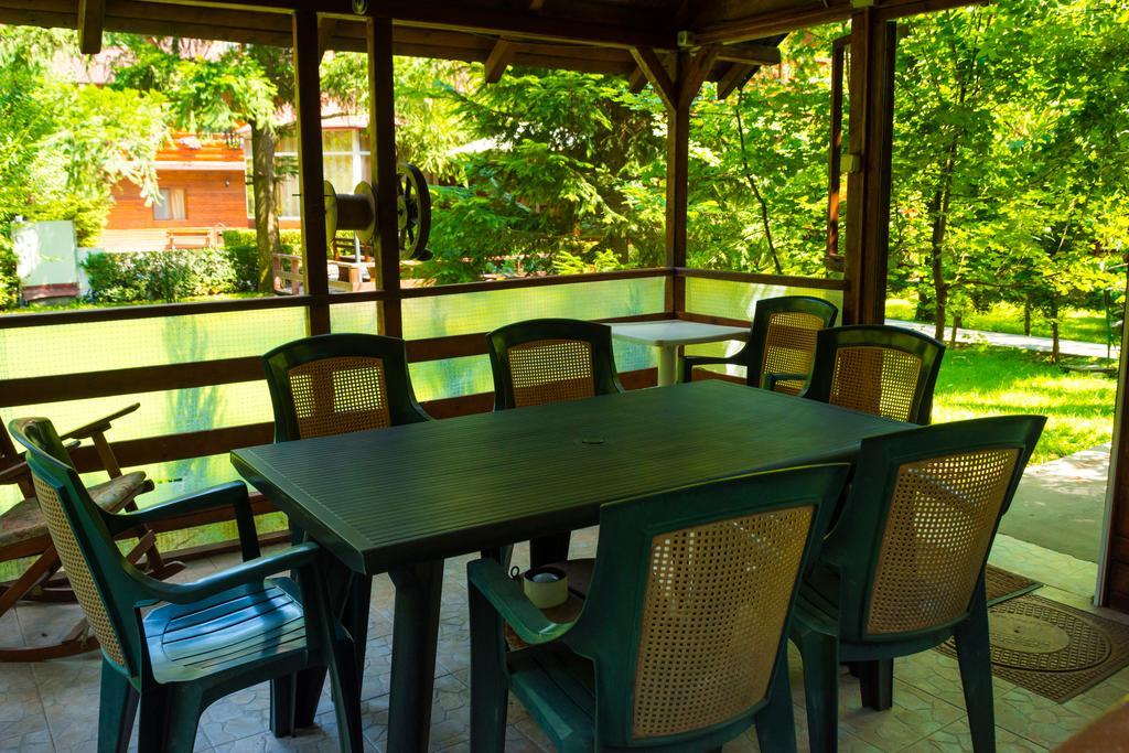 Pensiunea Casa Verde Bucuresti Exteriör bild