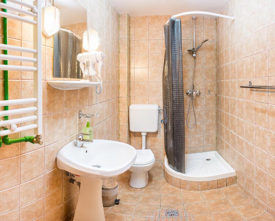 Pensiunea Casa Verde Bucuresti Exteriör bild