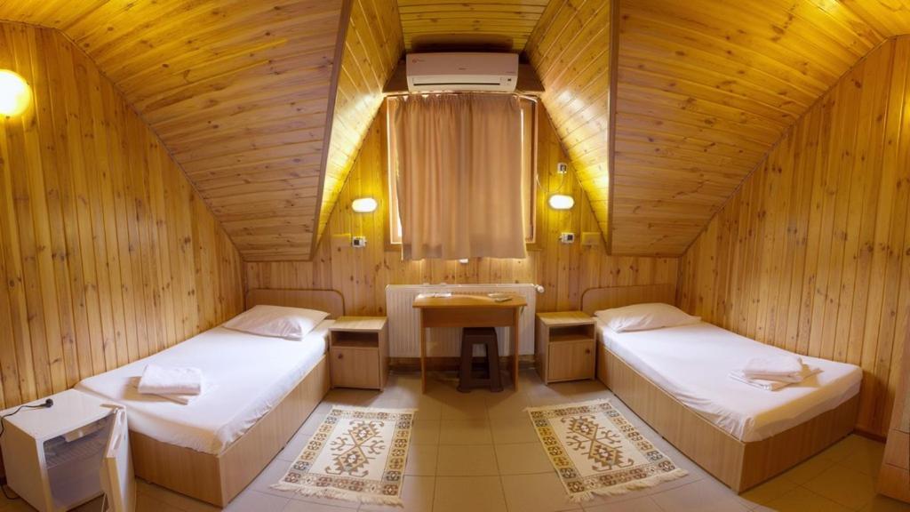 Pensiunea Casa Verde Bucuresti Exteriör bild